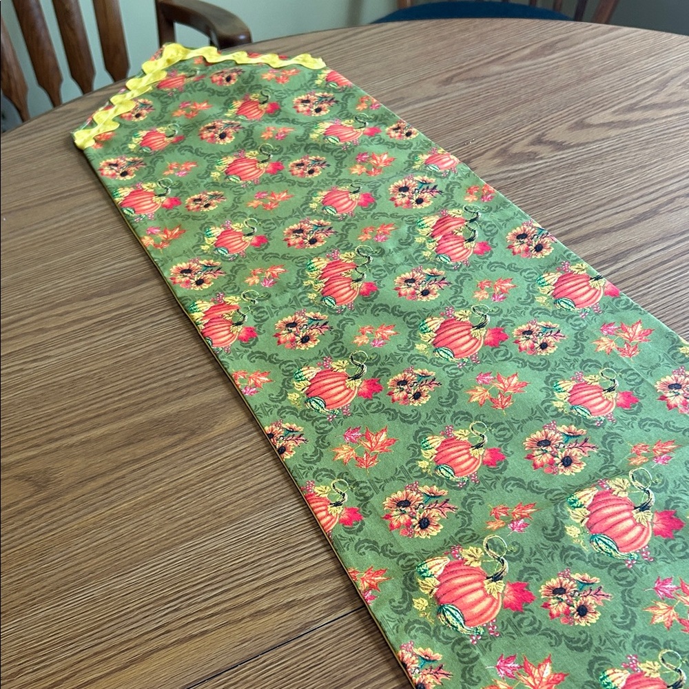 Green & Orange Table Runner